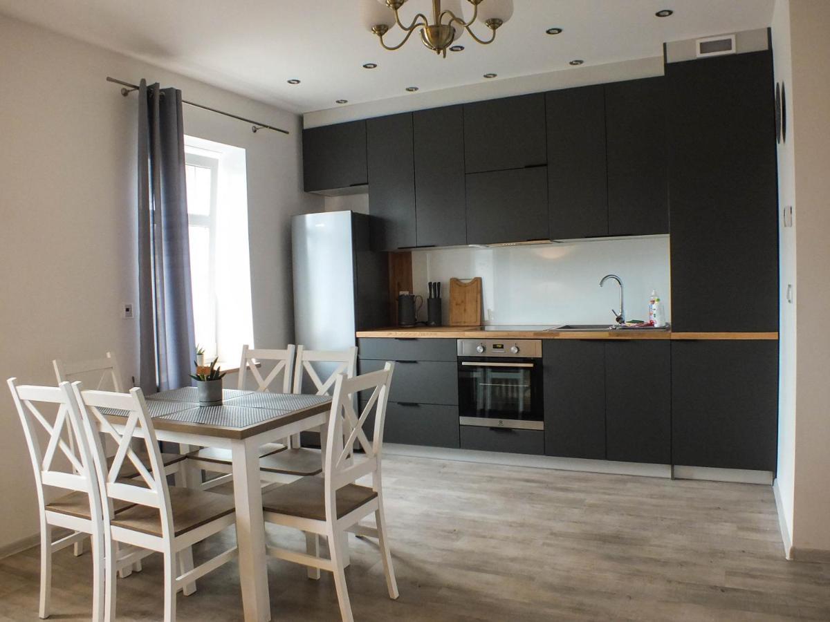 Apartament Plac Piastowski 1 Jelenia Gora Luaran gambar