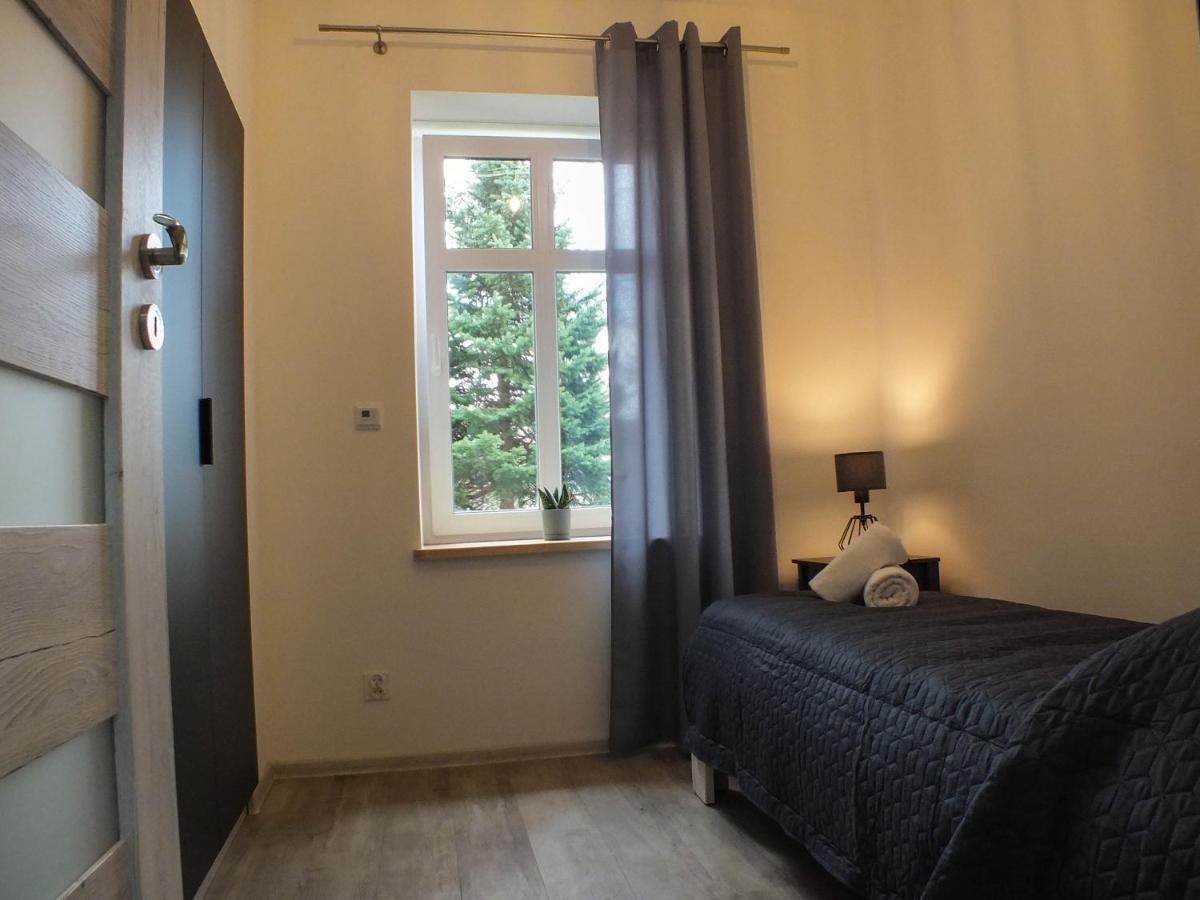 Apartament Plac Piastowski 1 Jelenia Gora Luaran gambar