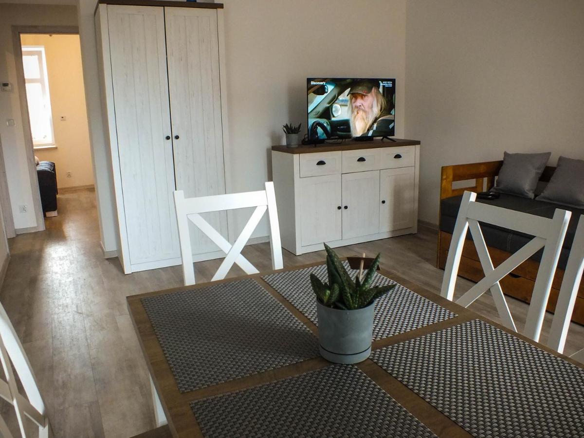 Apartament Plac Piastowski 1 Jelenia Gora Luaran gambar